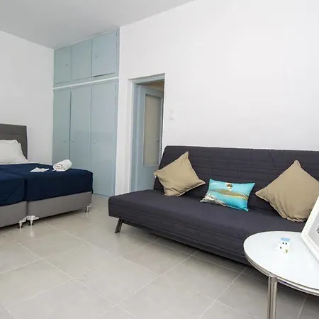 福利亚公寓 公寓 *