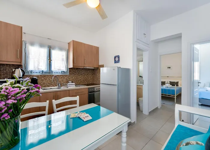 Folia * Fira (Santorini)